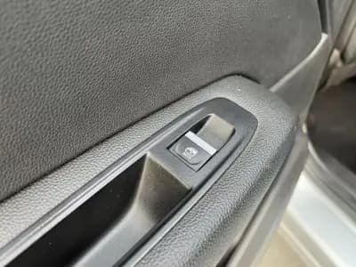 Vendo Renault Captur 2021 - 14950 EUR, 119000 km - AUTO.MOTO.pt