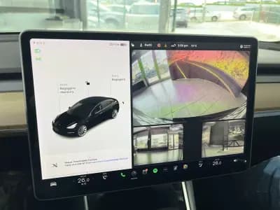 Vendo Tesla Model 3 2020 - 29700 EUR, 64646 km - AUTO.MOTO.pt