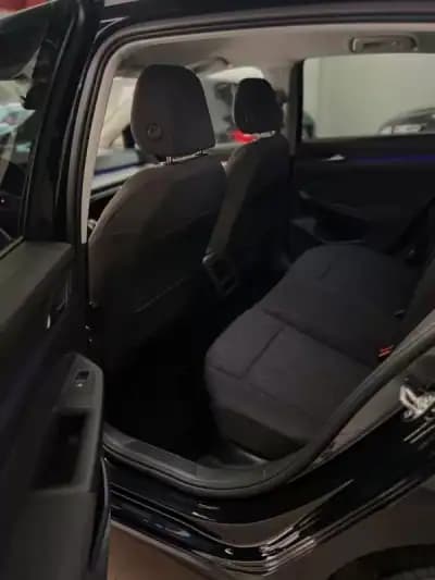 Vendo Volkswagen Golf 2021 - 18450 EUR, 93080 km - AUTO.MOTO.pt