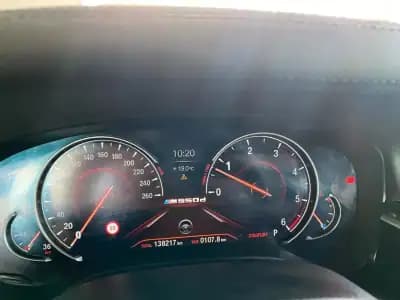 Vendo BMW M550d 2017 - 44900 EUR, 138217 km - AUTO.MOTO.pt