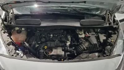 Vendo Ford Transit Connect 2021 - 16000 EUR, 122900 km - AUTO.MOTO.pt