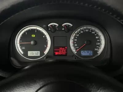 Vendo Volkswagen Golf 2002 - 5900 EUR, 257000 km - AUTO.MOTO.pt