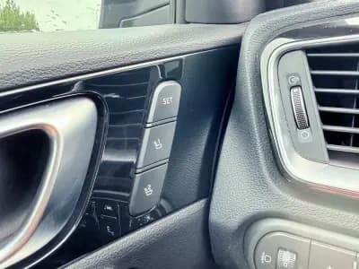 Vendo Kia ProCeed 2019 - 22490 EUR, 127000 km - AUTO.MOTO.pt