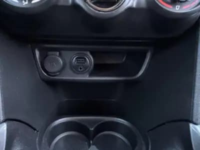 Sell Peugeot 2008 2016 - 12990 EUR, 160000 km - AUTO.MOTO.pt