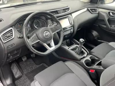 Vendo Nissan Qashqai 2018 - 19300 EUR, 148000 km - AUTO.MOTO.pt