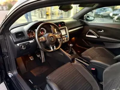 Vendo Volkswagen Scirocco 2009 - 11990 EUR, 178000 km - AUTO.MOTO.pt
