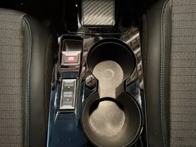 Sell Peugeot e-208 2023 - 22500 EUR, 24843 km - AUTO.MOTO.pt