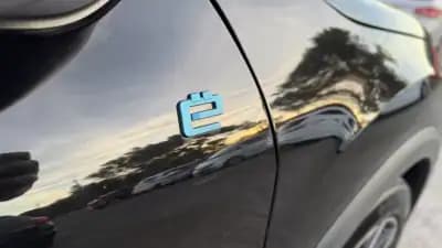 Sell Citroën e-C4 2022 - 20900 EUR, 23500 km - AUTO.MOTO.pt