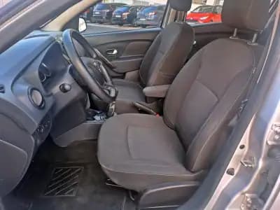 Vendo Dacia Sandero 2018 - 8500 EUR, 155000 km - AUTO.MOTO.pt