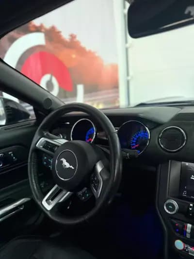 Vendo Ford Mustang 2017 - 34900 EUR, 198000 km - AUTO.MOTO.pt