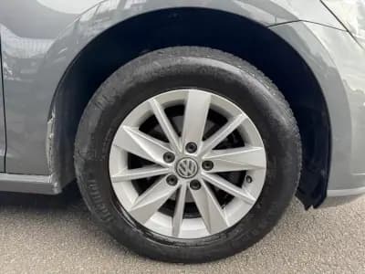 Sell Volkswagen Golf 2019 - 15990 EUR, 95000 km - AUTO.MOTO.pt