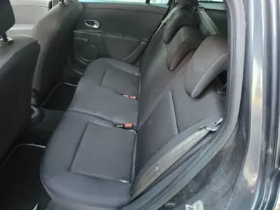 Vendo Renault Clio Break 2008 - 3999 EUR, 208437 km - AUTO.MOTO.pt