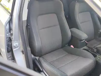 Vendo Toyota Auris Touring Sports 2015 - 12980 EUR, 229000 km - AUTO.MOTO.pt