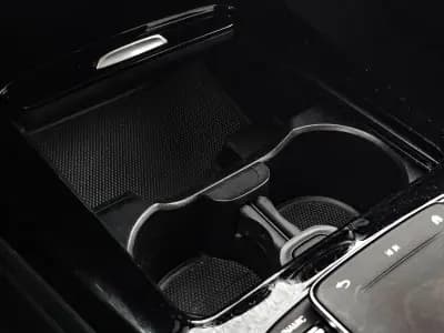 Vendo Mercedes-Benz A 250e 2021 - 26450 EUR, 94000 km - AUTO.MOTO.pt