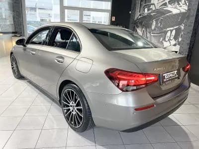Vendo Mercedes-Benz A 180 Limousine 2020 - 22600 EUR, 114696 km - AUTO.MOTO.pt