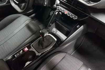 Vendo Peugeot 2008 2023 - 16950 EUR, 58860 km - AUTO.MOTO.pt