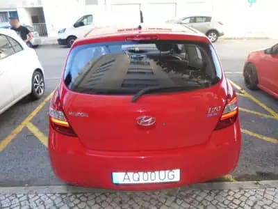 Vendo Hyundai i20 2011 - 5500 EUR, 141000 km - AUTO.MOTO.pt