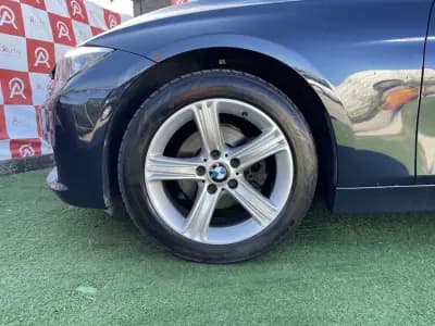 Vendo BMW 318 2014 - 14990 EUR, 224620 km - AUTO.MOTO.pt