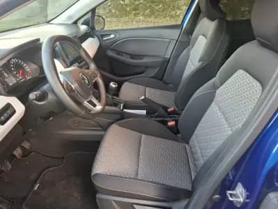 Vendo Renault Clio 2023 - 19990 EUR, 21500 km - AUTO.MOTO.pt