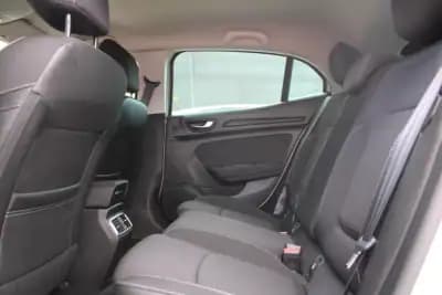 Sell Renault Mégane 2020 - 13990 EUR, 180000 km - AUTO.MOTO.pt