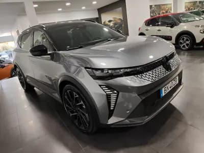 Vendo Renault Scénic E-Tech 2024 - 40990 EUR, 9000 km - AUTO.MOTO.pt