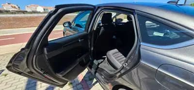 Sell Ford Mondeo 2015 - 11000 EUR, 86100 km - AUTO.MOTO.pt