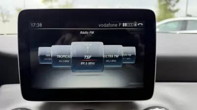 Sell Mercedes-Benz GLA 180 2017 - 24900 EUR, 64269 km - AUTO.MOTO.pt