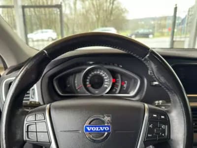Sell Volvo V40 2014 - 10950 EUR, 203325 km - AUTO.MOTO.pt