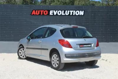 Sell Peugeot 207 2008 - 4250 EUR, 161000 km - AUTO.MOTO.pt