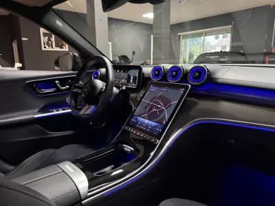 Vendo Mercedes-Benz C 300e 2024 - 55990 EUR, 27748 km - AUTO.MOTO.pt