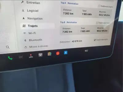 Sell Tesla Model Y 2023 - 31900 EUR, 42638 km - AUTO.MOTO.pt