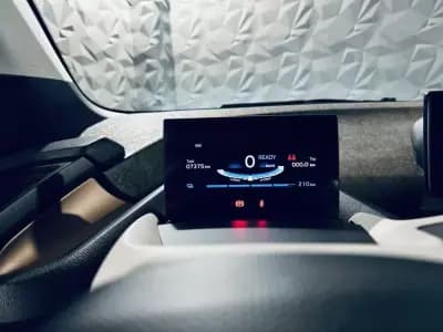 Vendo BMW i3 2022 - 31990 EUR, 7375 km - AUTO.MOTO.pt