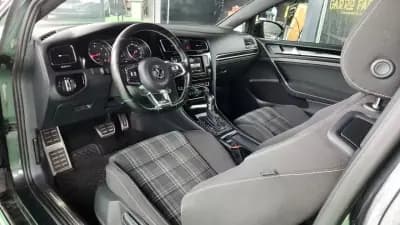 Vendo Volkswagen Golf 2014 - 16990 EUR, 117000 km - AUTO.MOTO.pt