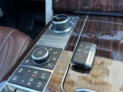 Vendo Land Rover Range Rover 2017 - 74480 EUR, 73870 km - AUTO.MOTO.pt