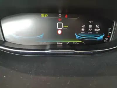 Vendo Peugeot 3008 2021 - 21950 EUR, 151000 km - AUTO.MOTO.pt