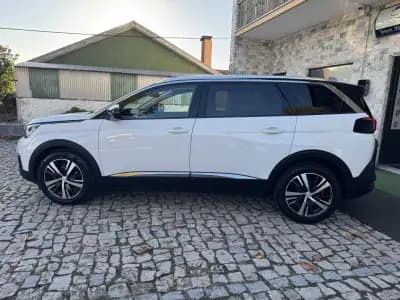 Vendo Peugeot 5008 2018 - 20500 EUR, 137000 km - AUTO.MOTO.pt