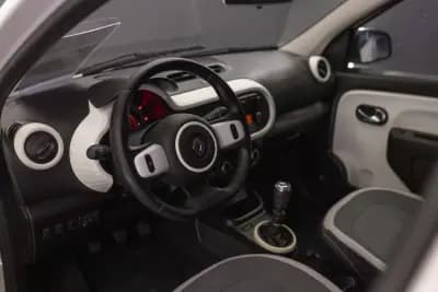 Vendo Renault Twingo 2019 - 10990 EUR, 90548 km - AUTO.MOTO.pt