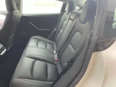 Vendo Tesla Model 3 2023 - 33900 EUR, 35000 km - AUTO.MOTO.pt