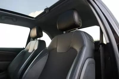 Sell Opel Adam 2017 - 11400 EUR, 77000 km - AUTO.MOTO.pt