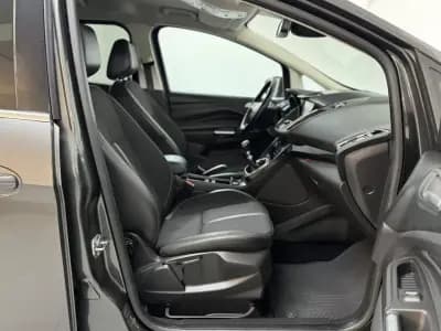 Vendo Ford Grand C-Max 2016 - 9950 EUR, 108000 km - AUTO.MOTO.pt