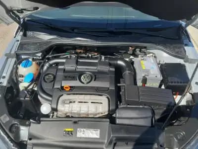 Vendo Volkswagen Scirocco 2012 - 9500 EUR, 212500 km - AUTO.MOTO.pt