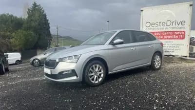 Vendo Skoda Scala 2022 - 13490 EUR, 106000 km - AUTO.MOTO.pt