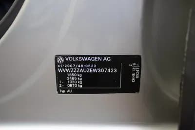 Vendo Volkswagen Golf 2014 - 19990 EUR, 167000 km - AUTO.MOTO.pt