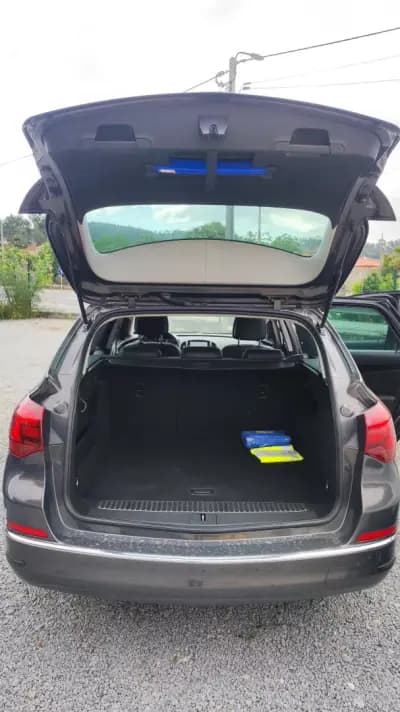 Vendo Opel Astra Sports Tourer 2016 - 9998 EUR, 162378 km - AUTO.MOTO.pt