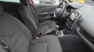 Vendo Renault Clio 2019 - 12990 EUR, 62000 km - AUTO.MOTO.pt