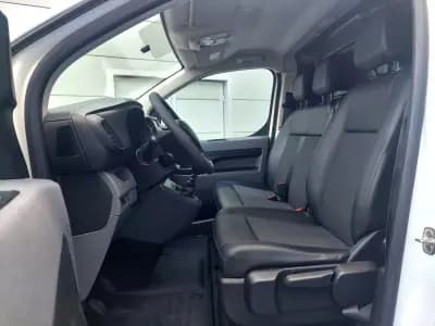 Vendo Peugeot Expert 2020 - 17900 EUR, 114457 km - AUTO.MOTO.pt