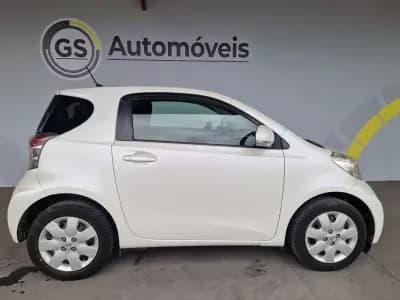 Sell Toyota iQ 2009 - 4450 EUR, 158000 km - AUTO.MOTO.pt