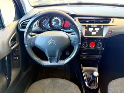 Vendo Citroën C3 2016 - 9490 EUR, 141621 km - AUTO.MOTO.pt