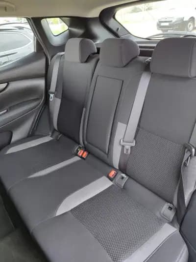 Vendo Nissan Qashqai 2019 - 19900 EUR, 129702 km - AUTO.MOTO.pt