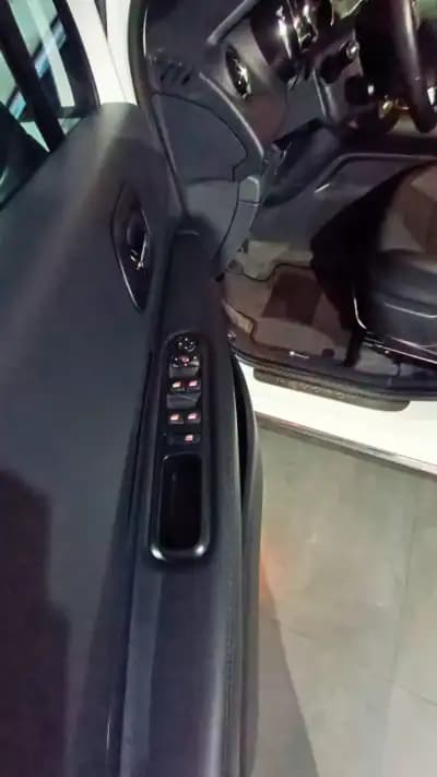 Sell Peugeot 3008 2015 - 10400 EUR, 134160 km - AUTO.MOTO.pt